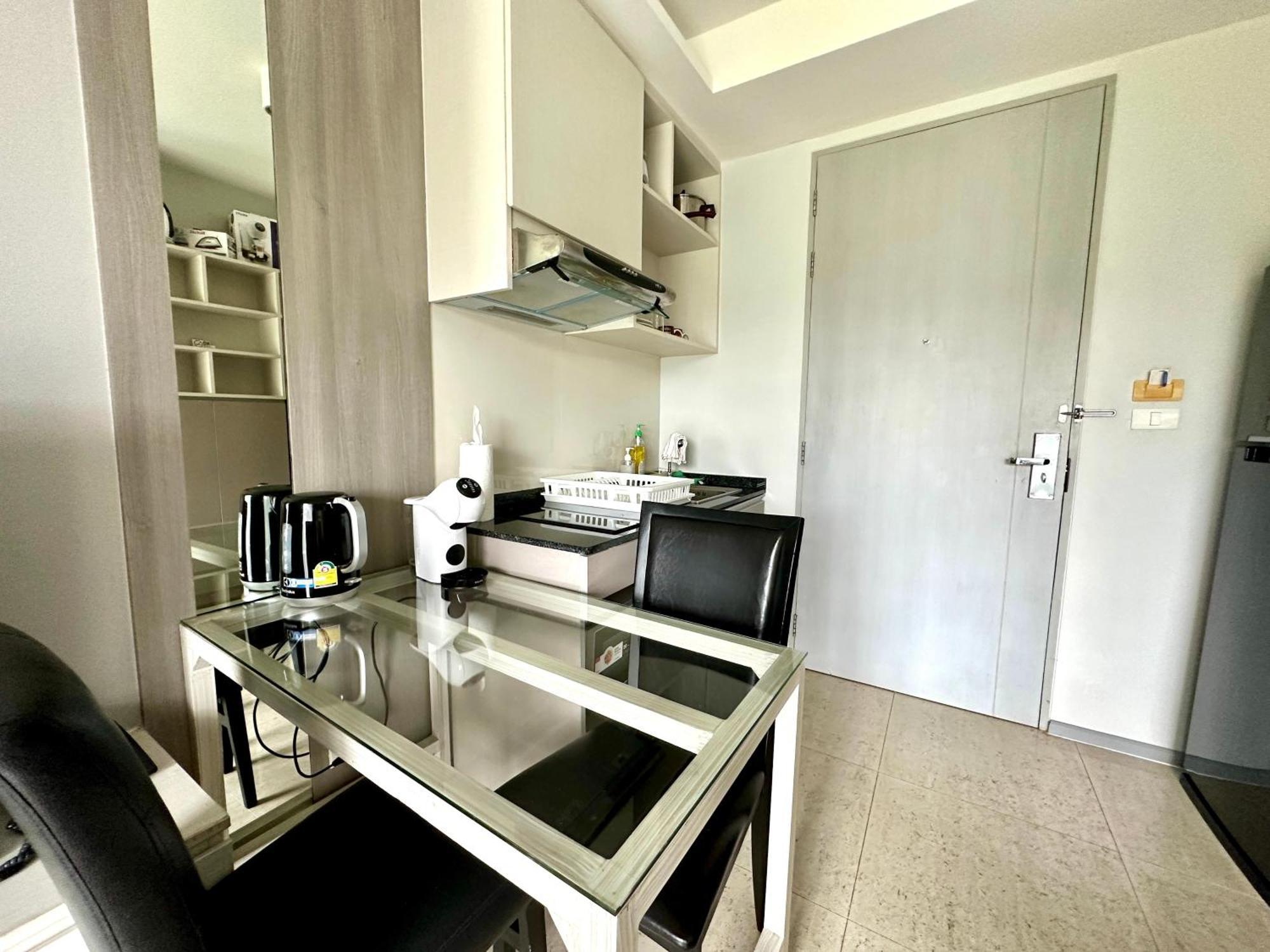 Apartment 6th Avenue